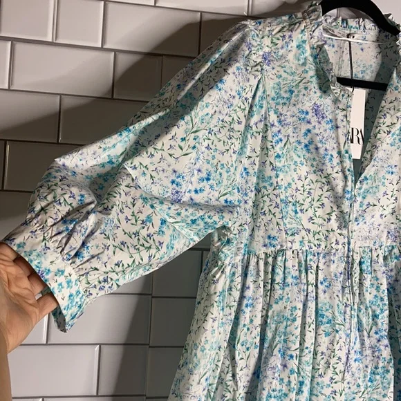 Zara bloggers fave floral flounce hem mini dress - Picture 3 of 13